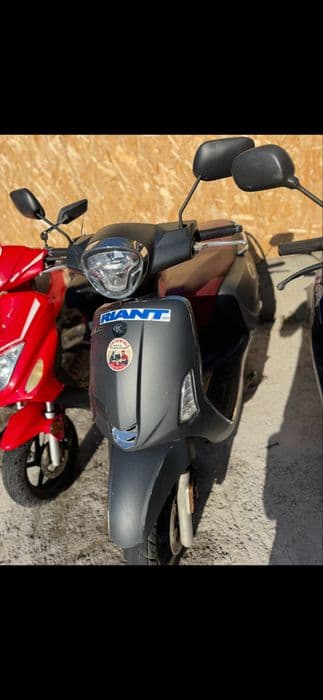 Scutere fara permis la ramanere 350/saptamana