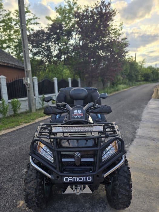 Vând cf moto 800 (X8)