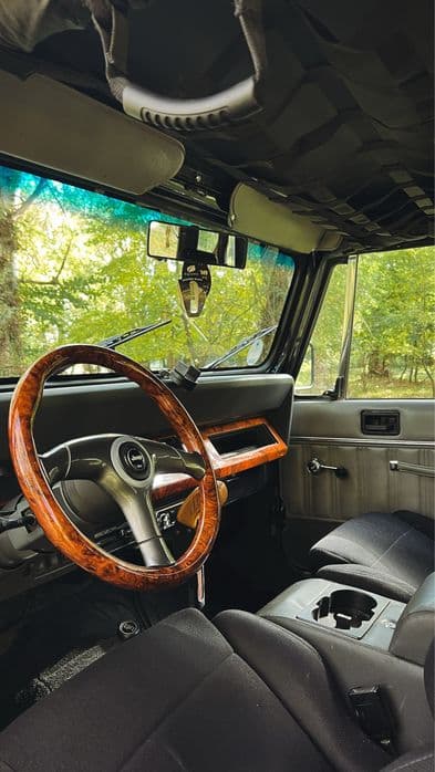 Jeep Wrangler YJ 2.5L