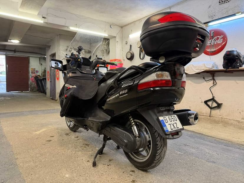 Maxi Scuter Suzuki Burgman 650 Executive ABS 2005 – 68.000 km