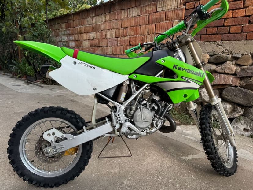 Kawasaki KX85 cross 2010  CF moto 450s 2021