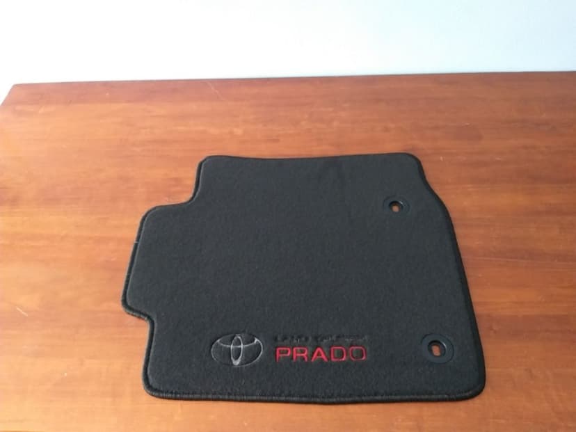 Covorase auto din mocheta dedicate TOYOTA LAND CRUISER PRADO