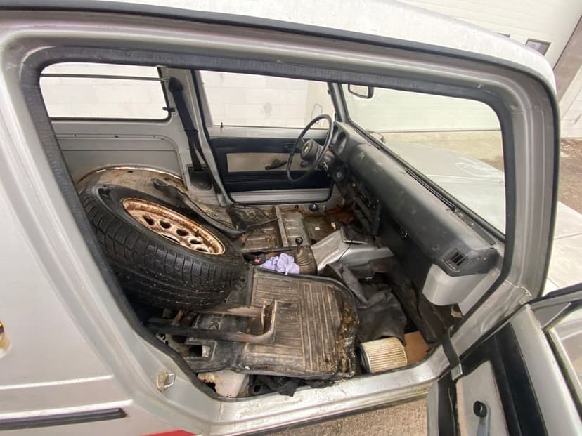 Suzuki Samurai necesita putin reparatie