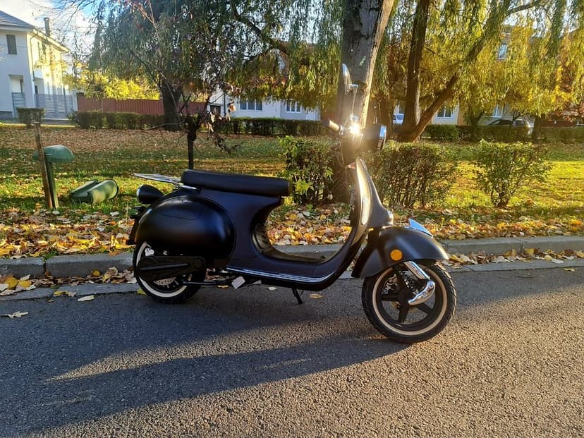 Vand/Schimb/Rate Scuter electric Retro