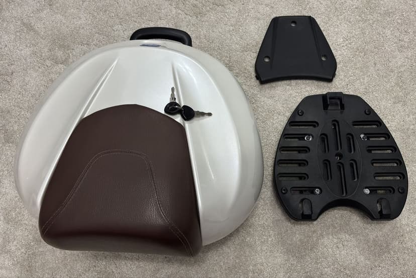 Cutie bagaje Top case OEM Piaggio Beverly 300 ie