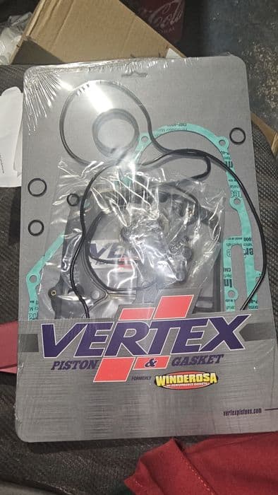 Dezmembrez polaris sportman 700