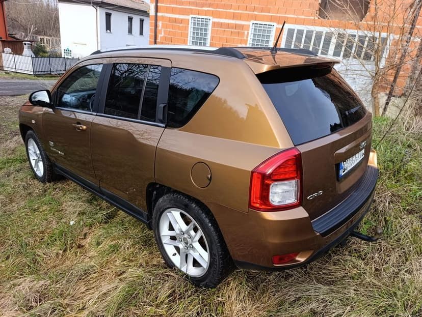 Jeep Cherokee compass 70th anniversary 2011