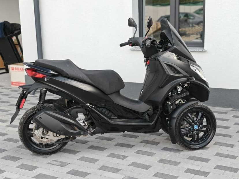 Piaggio Mp3 Hpe 300 2024 5000 Km Garanție! Permis cat B Proprietar!