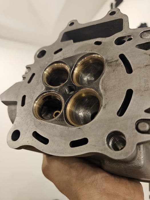 Chiulasă Honda CRF250r 2006