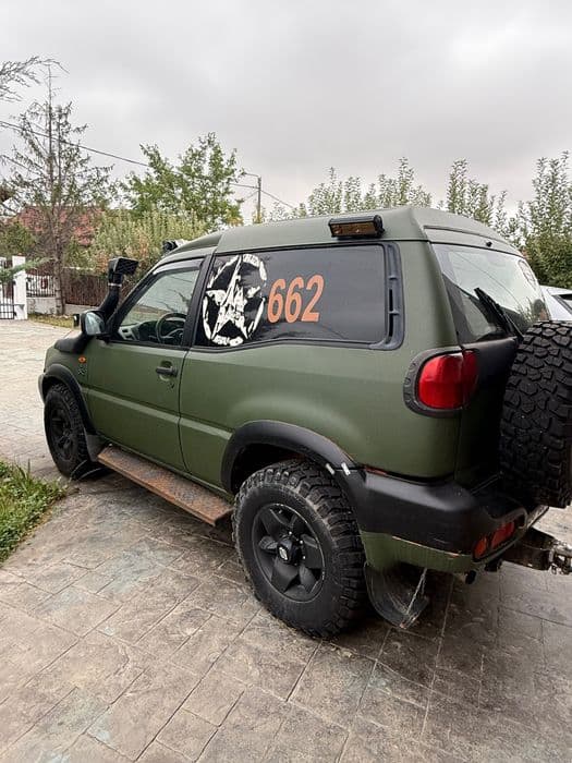 Nissan Terrano autoutilitară