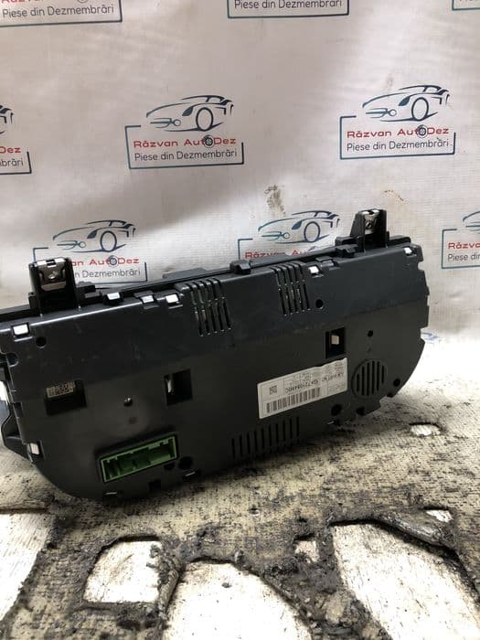 Ceasuri Bord UK  Land Rover Discovery 2.0 Motorina 2017