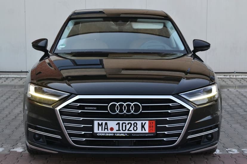 Audi A8 Long 3.0 d  Quattro   farurile full Laser Panoramic