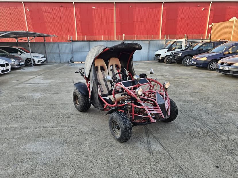 Se vinde buggy  utv