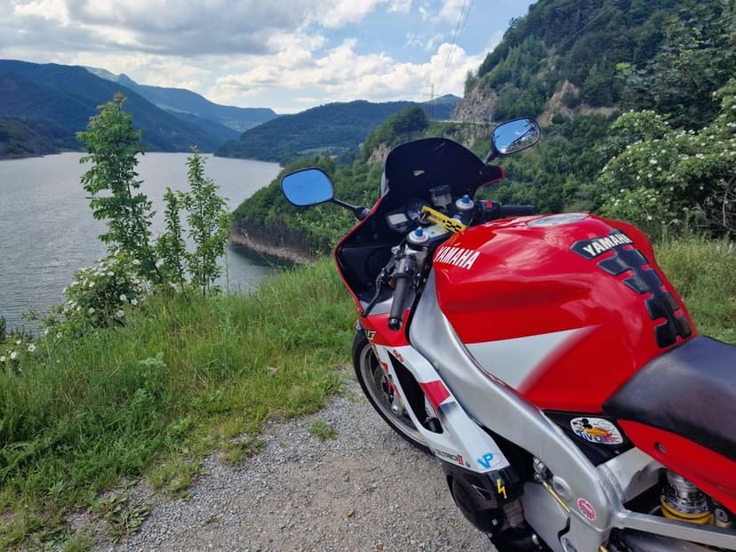 Yamaha R1 RN 04 2001 Schimb cu ATV sau Maxi-scuter