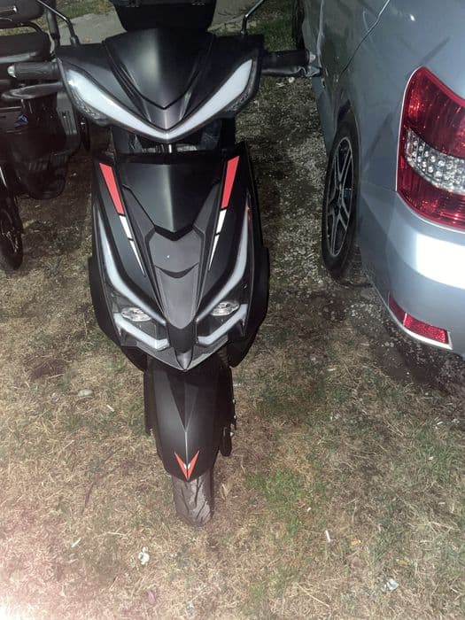 Vând Scuter Electric motor de 1200w Nou  Aciziționată de 3 Săptămâni