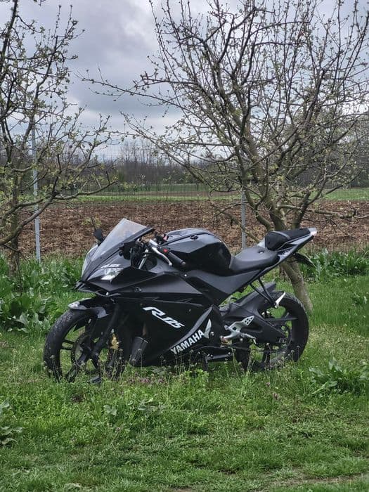 Vând Yamaha Yzf R125, cat.A1 !CITIȚI DESCRIEREA!