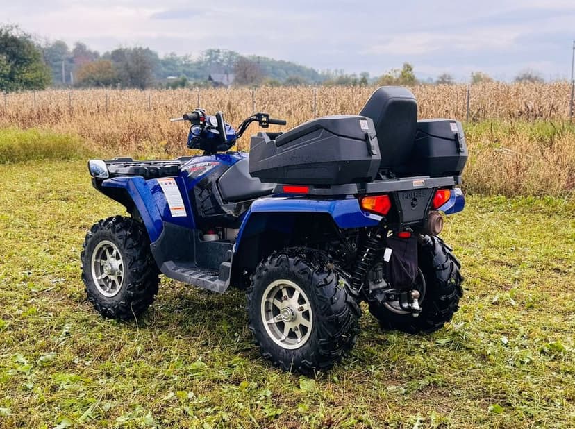 Polaris 800cm3 /2010/7300km/ 60 cai
