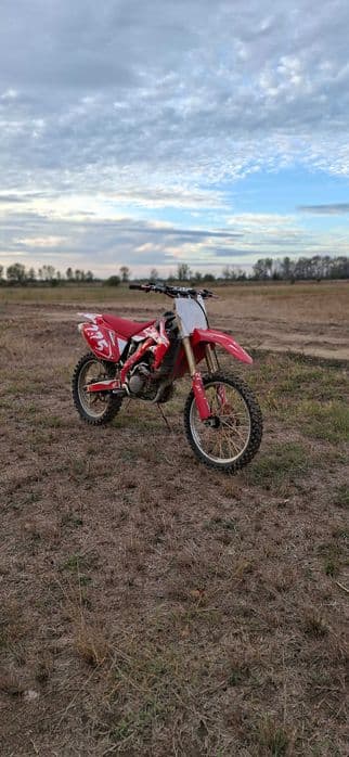 Honda CRF250R + roti SM