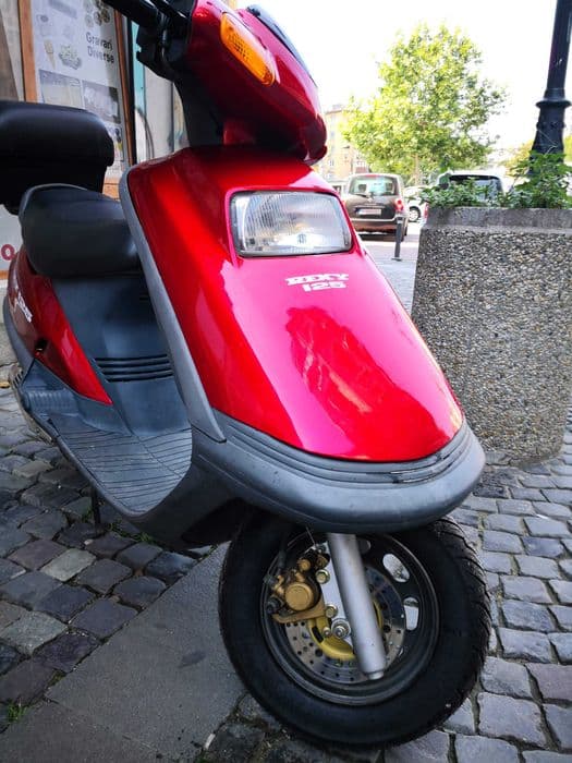 SCUTER 125 cmc Stare buna, Se poate conduce cu Categoria B125