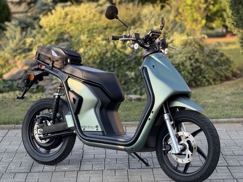 Scuter Electric Govecs Flex (Bicicleta electrica)NOU (nu trotineta)