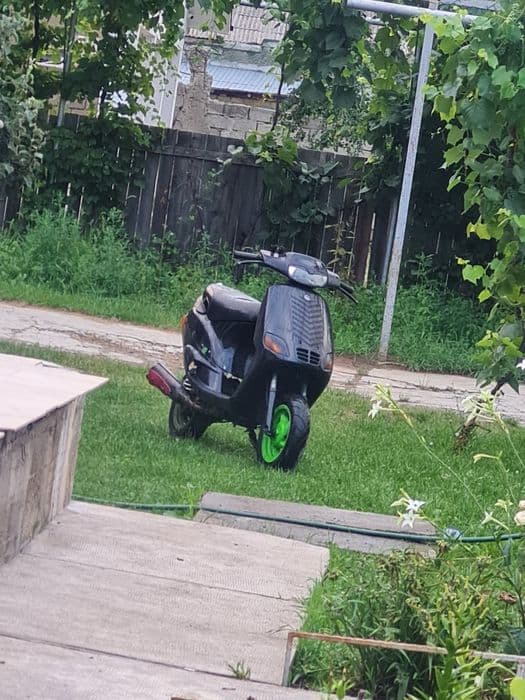 Piaggio zipp în 2 timpi