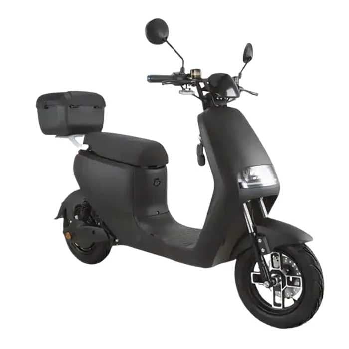 Scuter electric 900 W, autonomie 90 km, maxim 25 km/h, rosu