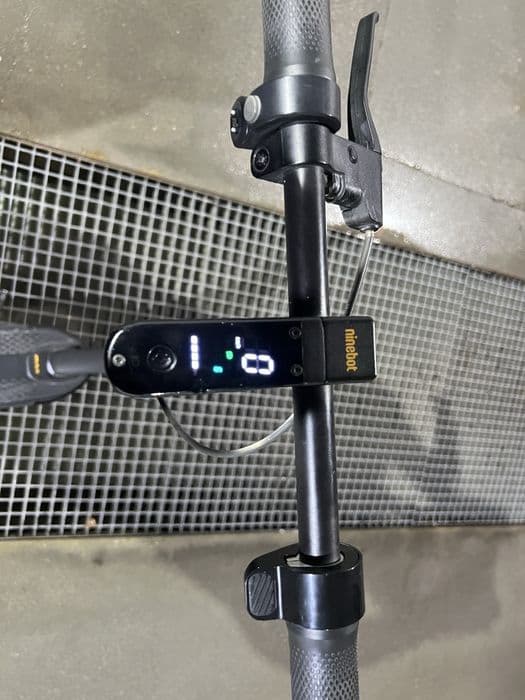 Vand sau schimb ninebot e scooter g2 max 450w