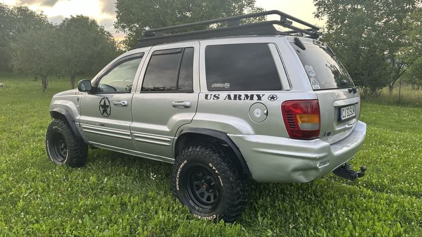 Jeep Grand Cherokee (astept oferte)