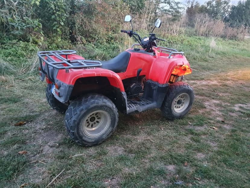 ATV 2X4 inmatriculat nr negre