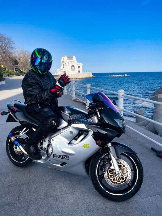 Vand honda cbr 600 f4 sport touringcarburatie 2000