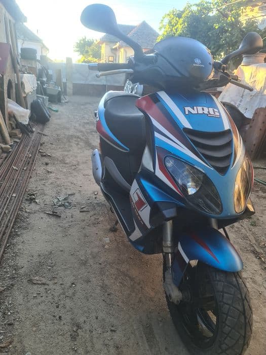Motoscuter Piaggio NRG Power  50cm