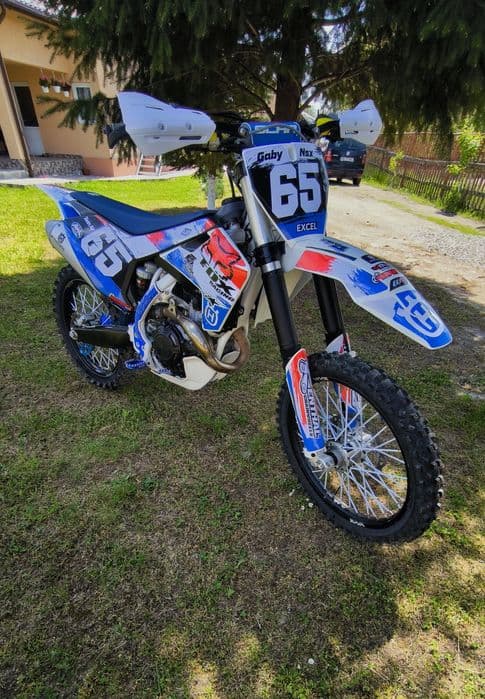 Vând Husqvarna FC450