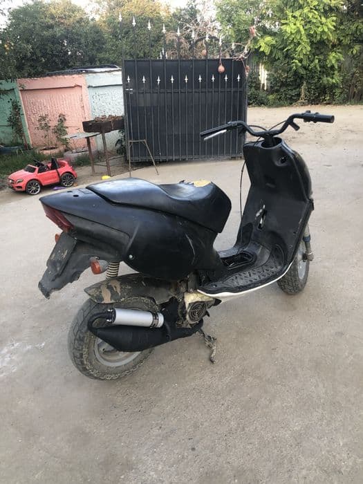 Vand scuter aprilia sau achimb cu subwoofer