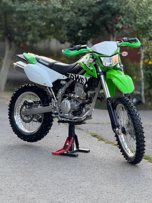 Vând Kawasaki KLX 250S 2016 Enduro/Impecabil/Acte/Pornire buton