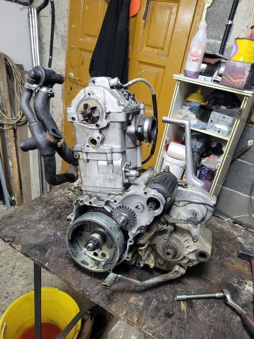 Dezmenbrez Husqvarna te 610