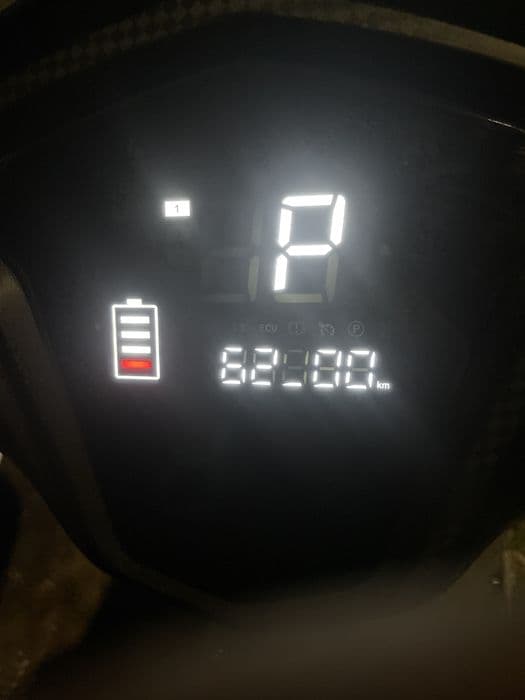 Vând Scuter Electric motor de 1200w Nou  Aciziționată de 3 Săptămâni