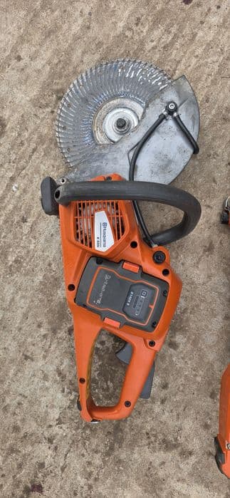 Drujba taiat betonul husqvarna k540i si k535i + acumulatori