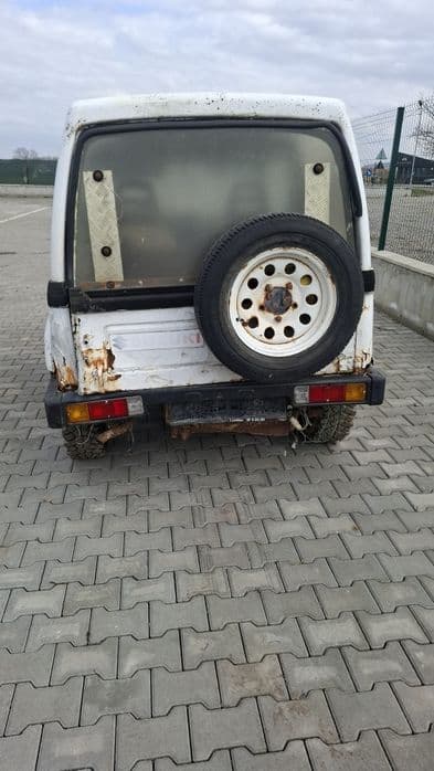 Vand capota, bara far Suzuki Samurai