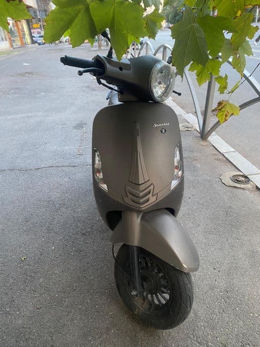 Scutere fără permis, limitate în acte la 25km/h