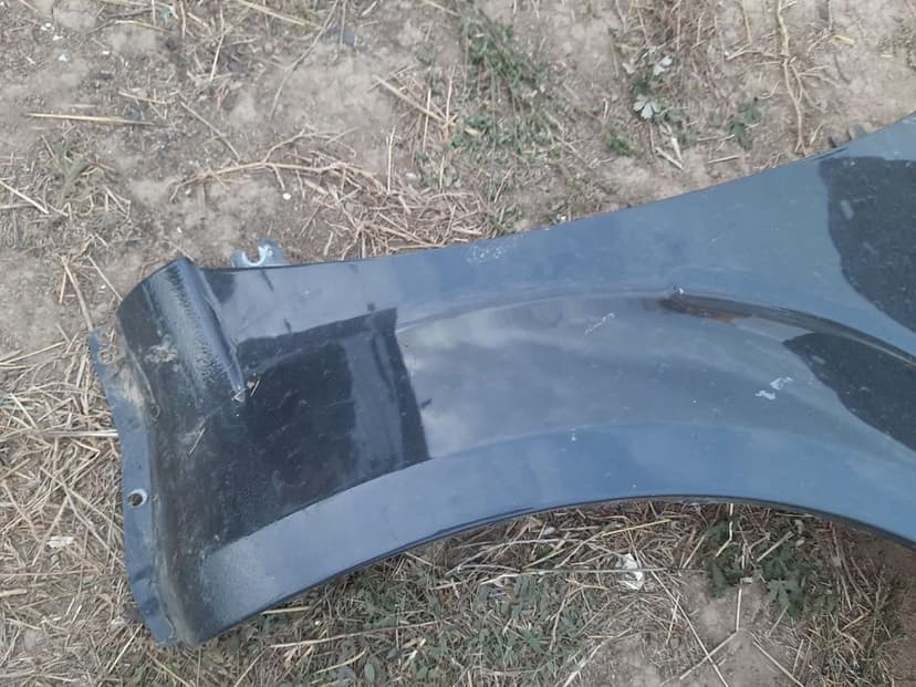 Aripa +carenaj nissan navara  d40