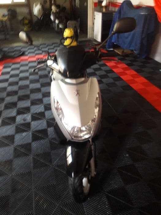 Vand scuter  450euro   Generic 600 eurodetin CI