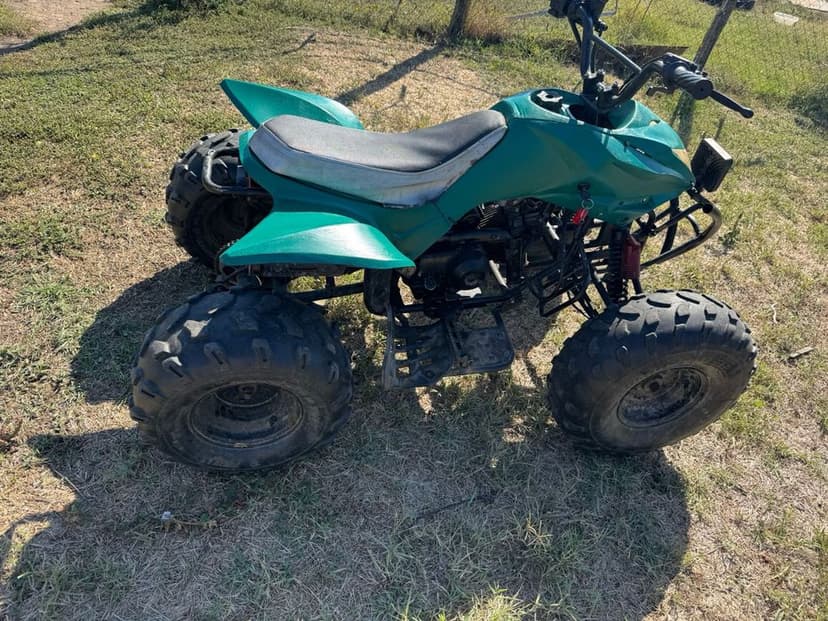 Vând sau schimb atv 107cc