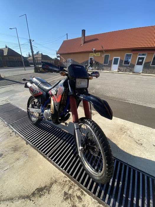 Yamaha dt 125 inmatriculat pentu a1 (nu ktm, kawasaki, honda)