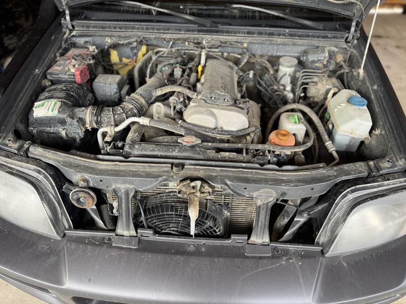 Vand Suzuki jimny 1.3 16 valve benzina