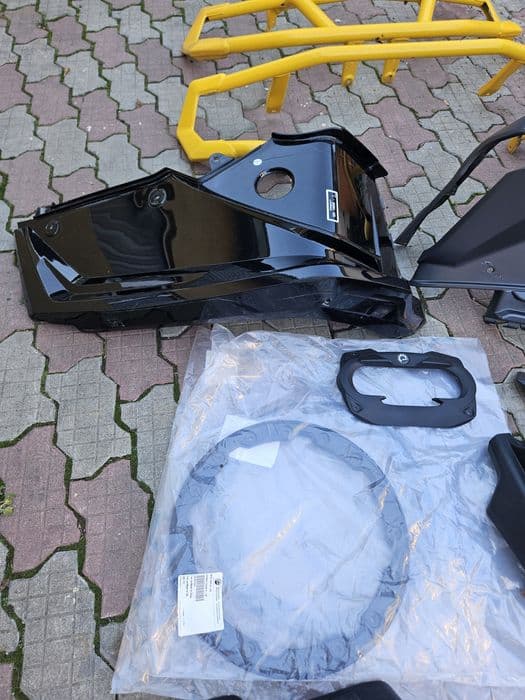 Piese Can Am Outlander bullbar aripa carena beadlock handguardportbaga