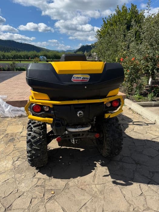 Vând ATV Can-Am