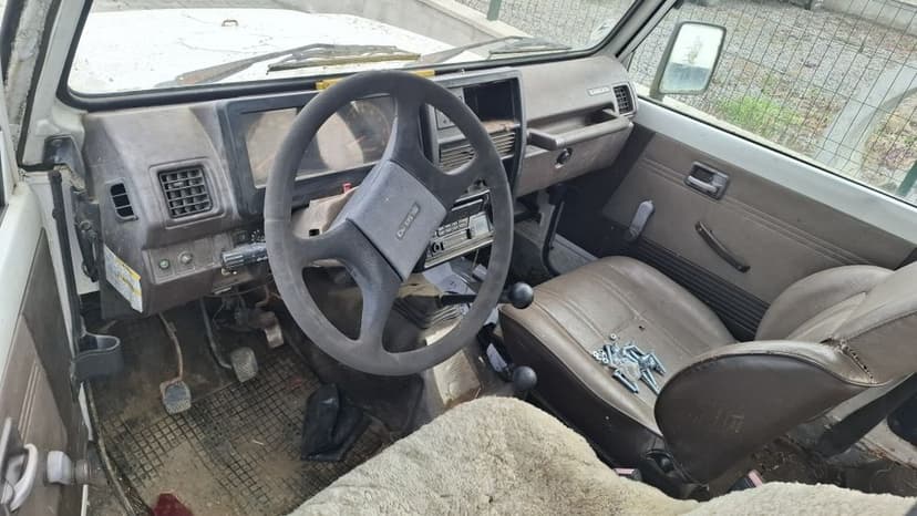 Vand capota, bara far Suzuki Samurai