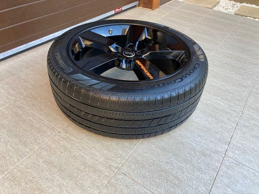 Land Rover Defender R22 + Continental Nou 275/45R22 - Rezerva Noua