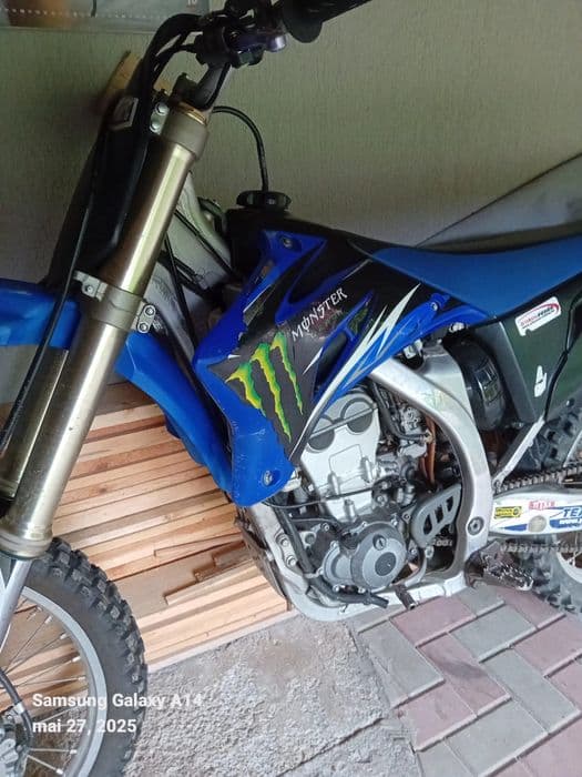 Vand Yamaha 250 yzf