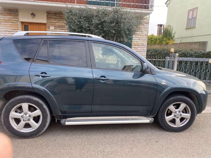 Toyota Rav 4 luxury